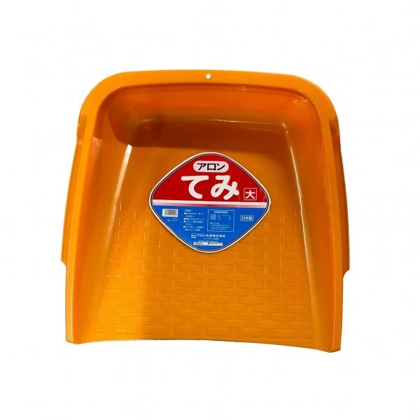 ●落ち葉の清掃等に最適。 ●入数:1個 ●サイズ:大 ●幅・横:510mm ●奥行:540mm ●高さ:180mm ●コード番号:302501  【サイズ】 大 【カラー】 オレンジ