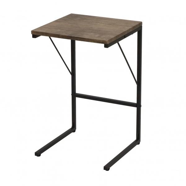 ●木目とアイアンの組み合わせがスタイリッシュなバルネシリーズのサイドテーブル。 ●ヴィンテージスタイルにぴったりのブラックフレーム。 ●重い印象になりがちなアイアンのフレームを細くして、スマートな雰囲気にしました。 ●天板は、立体感のあるリ...