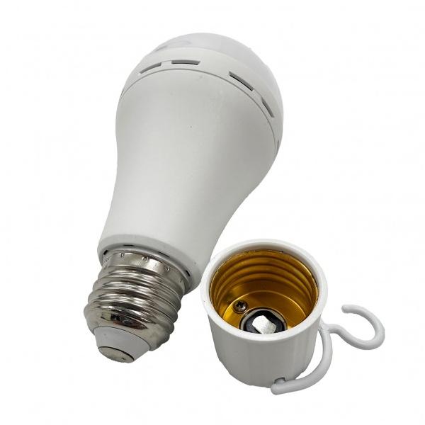 【特長】 アップドラフト 充電式防災用 LED電球は、電球・ランタン・懐中電灯3パターンの使用ができるLED電球です。  通常時は照明として使用しながら約3〜10時間でフル充電されます。  停電時には自動検知して点灯します(連続点灯時間は約...