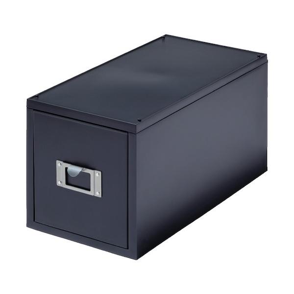 ■特徴 市販のCDが約30枚収納可能です。 取り外し可能なパーティション×1枚付きです。 積み重ねはもちろん天板を外せば連結も可能です。 別売りのライクット(吉川国工業所)製品共通キャスター取り付け可能です。  ■材質 本体・引出し・パーテ...