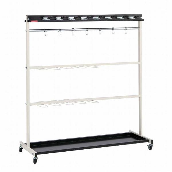 ■特徴 大型のモップハンガーで、モップはコンパクトに収納できます。  ■用途 大型モップハンガーとして。 清掃用品の収納に。  ■仕様 組立式  ■材質 本体・受け皿：スチールに粉体塗装 丸パイプ：スチールにユニクロメッキ   【サイズ】 ...