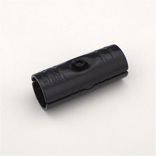 組立式のパイプ固定金具です。  六角レンチにてボルトナットを締め付けるだけで簡単に固定ができます。    材質:SPCC/黒色(電着焼付け塗装) 質量(g):150   【カラー】 ブラック 【入数】 1セット GA44BK