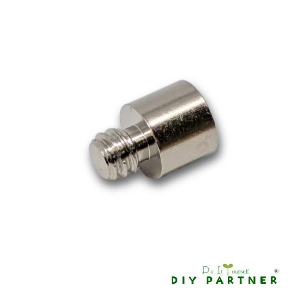 真鍮製・ニッケルメッキ　１ケ入り棚受部分径９ｍｍ棚受部分長さ７．５ｍｍネジ径Ｗ１／４ネジ部分長さ５．５ｍｍ※こちらの商品はメール便をご利用いただけます。メール便の特徴１．ポスト投函になります。２．代引き発送はできませんのでご注意ください。３...