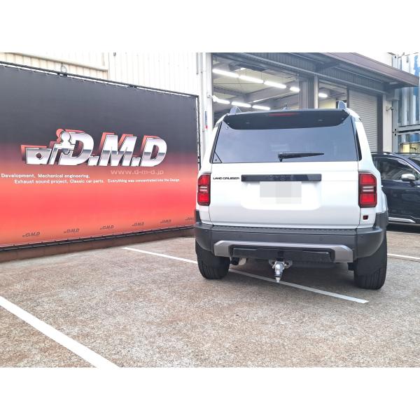 ※　注意　※　写真はモデリスタエアロ装着車となりますが、　　　　　　　こちらの商品ページはノーマルバンパー用となります。　　　　　　　予めご了承くださいませ。【商品名】 　ランクル250　Ｃ級　ヒッチメンバー【品番】 　　LC250-1C-...