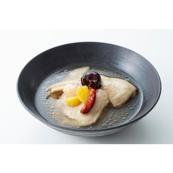 手羽先番長がプロデュースの参鶏湯