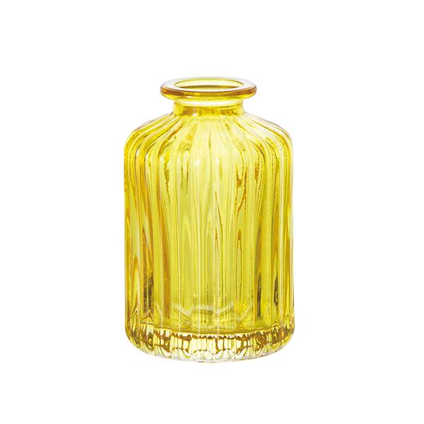 ガラスの花瓶やポットに花を入れて置くだけでさわやかな気分に。サイズ：Φ6.2×H10cm　材質：ガラス　カラー：イエローエイチツーオー