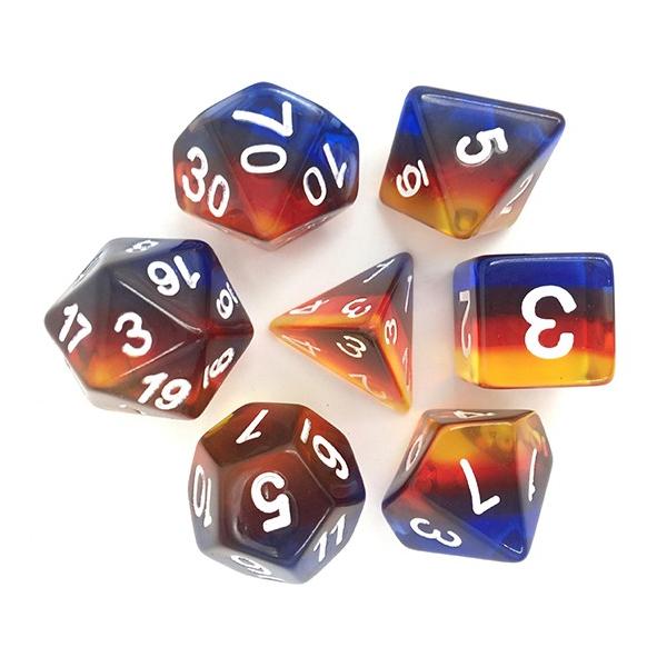 色の層を重ねた多層式ダイス7個セットです。内容／4面・6面・8面・10面・テンズ10・12面・20面