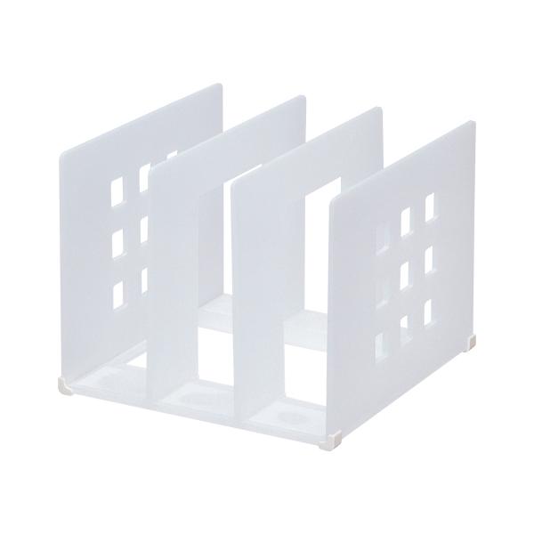 ●品番:A-7321-1●入数:１個●底の四隅のＬ字型の滑り止めがポイント。タテ置き・ヨコ置きどちらで使ってもすべりニクイヤツ！●底部のリブ加工が、ファイルやホルダーのすべりを防止します。