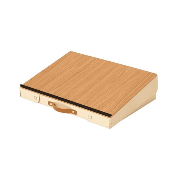 ●品番:DSK01●入数:１台●約１０度の傾斜設計で正しい姿勢を保つ！●疲れにくくなるので集中力もＵＰ！●持ち手つきなので持ち運びラクラク。