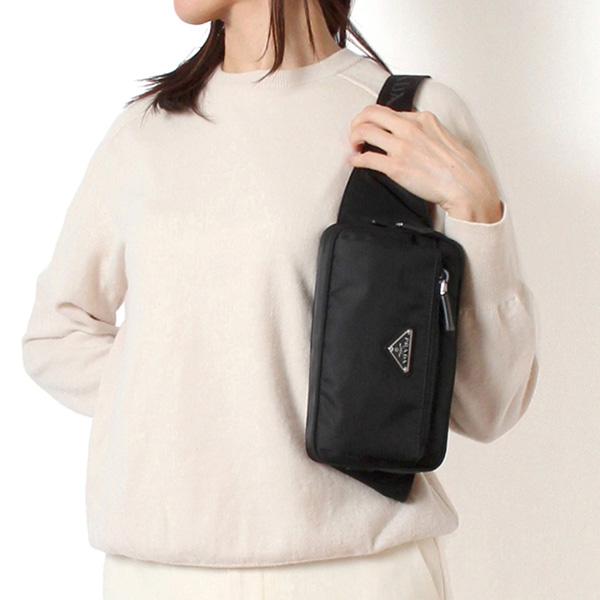 PRADAプラダ ブラック ボディバッグ Prada プラダ ブラック ボディバッグ*-*
