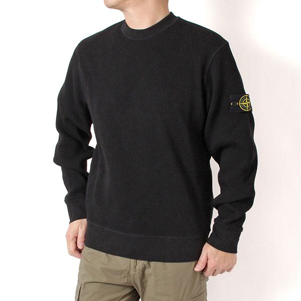 STONE ISLAND（ストーン アイランド） 26SSモデル バッジワッペン付き
