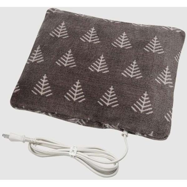 ひざの上にのせたり、腰にあてたり、使い方はいろいろ。 ● クッションカバーはやわらかな肌ざわりのフランネル素材。 ● カバーはご家庭の洗濯機で丸洗いOK。