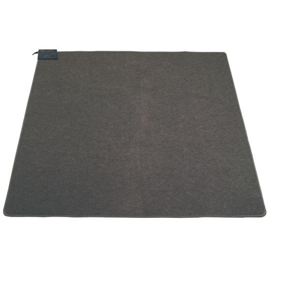 足元から暖める床生活に大活躍のホットカーペットです。（2畳用）折り畳み可能でコンパクトに収納頂けます。