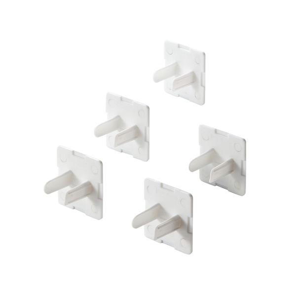 普段使用しない抜け止め式タップの差込口や、抜け止め式コンセントの差込口にフタをすることで、ホコリや異物の侵入をブロックします。子供のいたずらによる感電事故を予防します。トラッキング火災予防に効果的です。RoHS指令に対応した製品です。