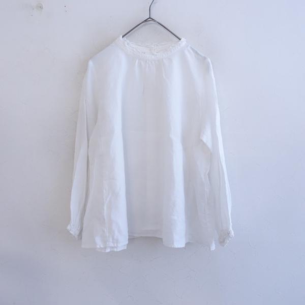 nest Robe（ネストローブ） *リネンフリルカラー後ろボタンブラウス