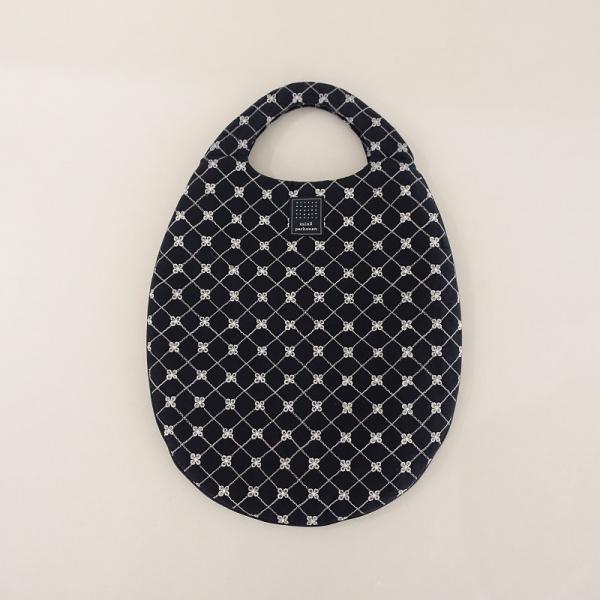 mina perhonen（ミナペルホネン） *flower beads egg bag*エッグバッグ