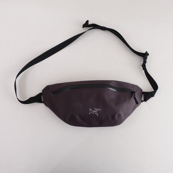 【定価1.7万】アークテリクス ARCTERYX *Granville Crossbody Bag*ブラウンパープルブラックボディバッグ(ba30-2606-269)【92G62】