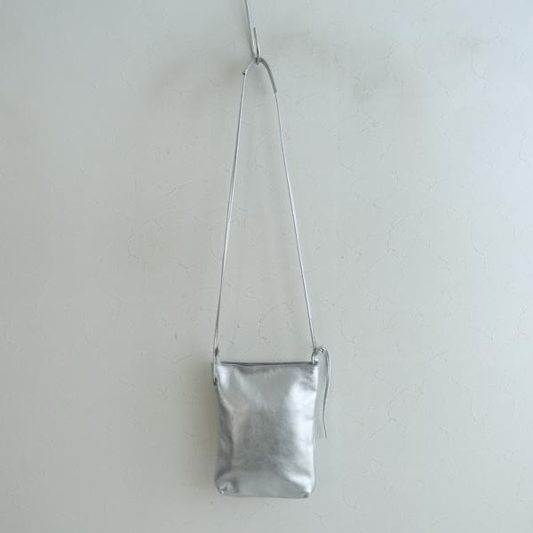 【定価1.9万】アワーホーム OURHOME *フィットショルダーバッグ*かばんポシェット斜め掛けレザーシルバー(ba7-2609-122)【31J62】