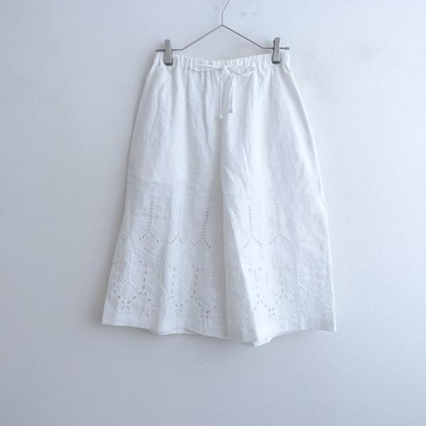 3646【美品】ミナペルホネン ウールスカラップスカート カットワーク 刺繍 黒 mina perhonen（ミナペルホネン） 【2024/定価6.1万】ミナペルホネン