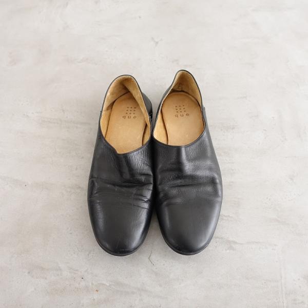 キュー que *レザースリッポン M/23*フラットシューズ皮革黒0425(sh10