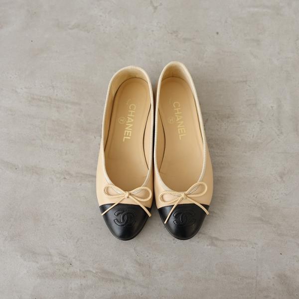 CHANEL フラットシューズ 白・黒 レザー　34 CHANEL フラットシューズ 白・黒 レザー 34 CHANEL - シャネル