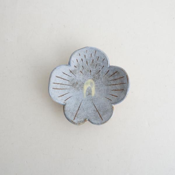 鹿児島睦 *ビオラ 豆皿*食器うつわ器作家花絵付けブルーグレー【陶器