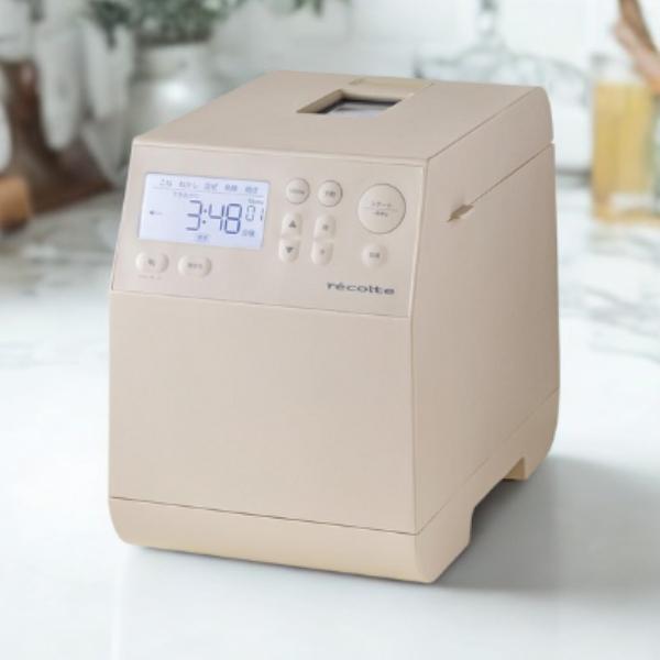 簡単なのに美味しい焼きたてのパンがある生活美味しさはもちろん使い勝手のよさを追求した「レコルト コンパクトベーカリー」。蓄熱性の高い厚釜パンケース採用することで、安定した温度を保ち、焼きたてはもちろん、冷めても美味しいパンに仕上がります。1...