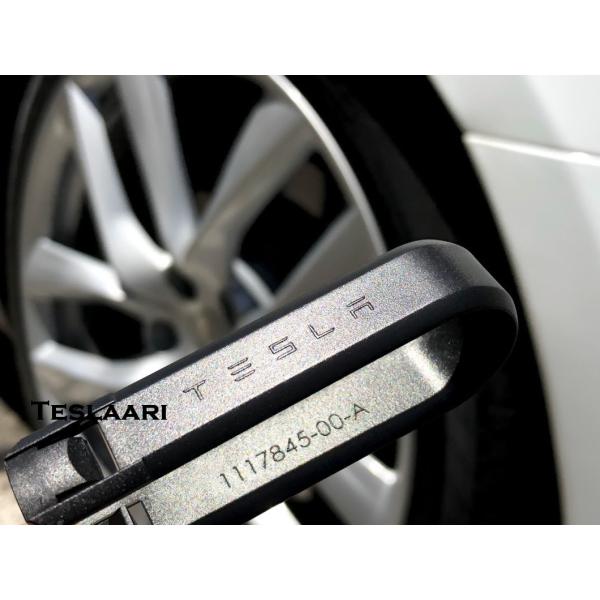 人気アイテムTesla Model S/X/3 テスラ モデルS X 3 ホイールラグナット キャップ取り外し用リムーバー 純正品 1117845-00-A