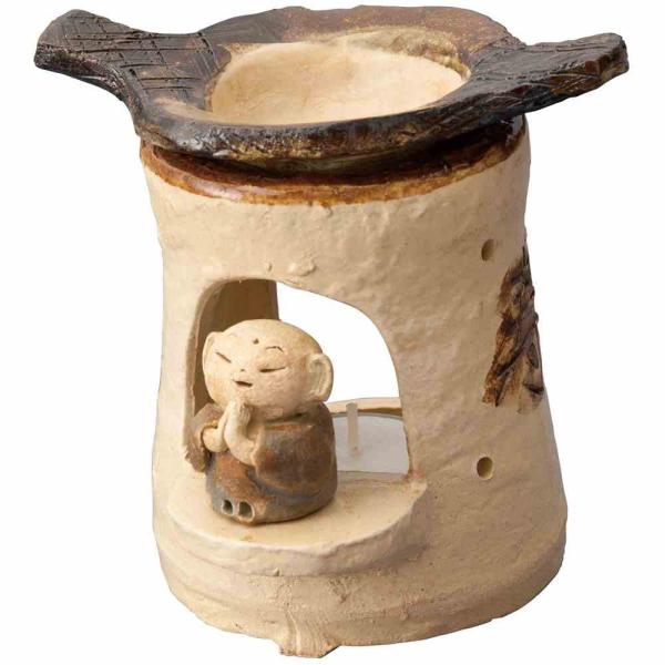 器族倶楽部は土の香りあふれるインテリア小物やうつわを集めたシリーズです。陶器の優しさが好きな方はぜひどうぞ♪茶香炉でお茶の香りが部屋中に香れば癒やしの空間のできあがり。サイズ: 11×10×高さ11cm生産:日本手造りローソク付※必ずお読み...