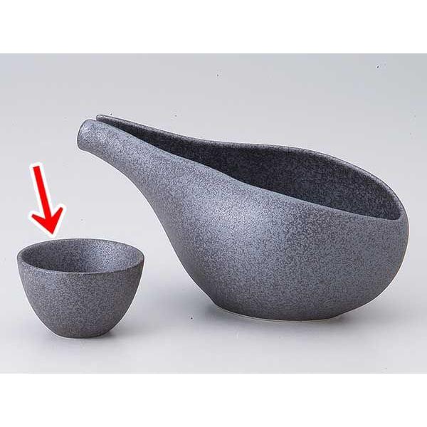 当店と同じ地元の卸商社から直接仕入れる和の器。料理屋さんや旅館、居酒屋などで使用されている本格的なプロ用食器を、ご家庭に格安価格でご提供いたします。季節の器、彩りの器で、食卓をもっとすてきに。〜酒器〜シンプルでモダンなものから、純和風の伝統...