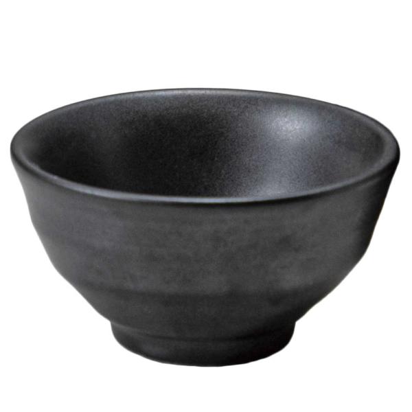 〜酒器〜シンプルでモダンなものから、純和風の伝統柄のものまで豊富に取り揃えました。お酒を見た目にもおいしくするおしゃれな陶製の器で、至福のひとときを。サイズ: 直径 6×高さ 3.2cm 50cc生産:日本製陶磁器は製造する温度、湿度、釉薬...