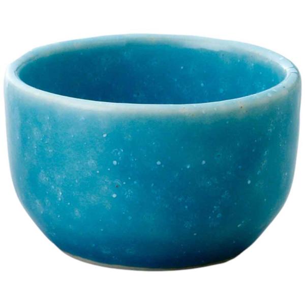 日本の酒を楽しむなら、お気に入りの酒器で楽しみたいですね。サイズ: 直径6cmx高さ3.5cm 容量:50cc生産:日本陶器60gトムソン箱こちらの商品は取り寄せ品のためご注文後に完売や欠品のお知らせをする場合がございます。