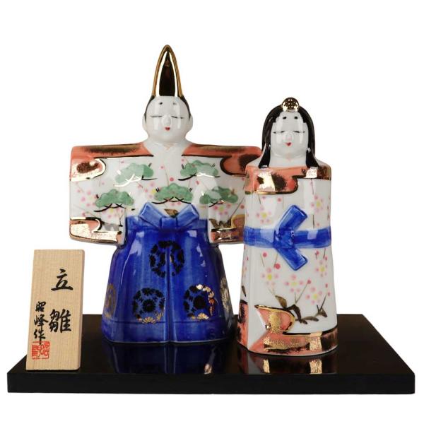 陶器の雛人形です。マンションやアパートなどにお住まいで大きな雛壇はいらないという方、また玄関先にちょっと飾りたいという方に特にお勧めです。ひな祭りの思い出はお子さんの心にずっと残ります。かわいいガラスのひな人形で、和心のある素敵な日にしてあ...