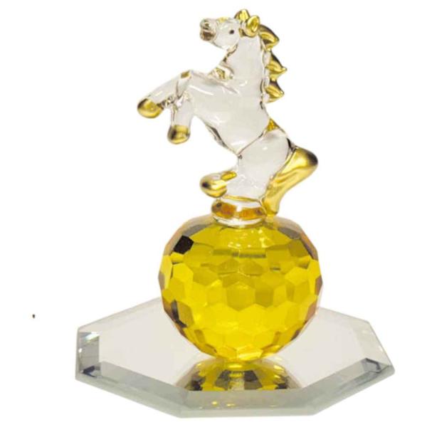 [Release date: November 15, 2025]2026年の干支「午」は、前向きな力や成長を象徴する縁起物。陶器やガラス製の午の置物・根付・土鈴は、ご自宅の正月飾りはもちろん、年末年始のご挨拶や贈答品、販促用の粗品としても...