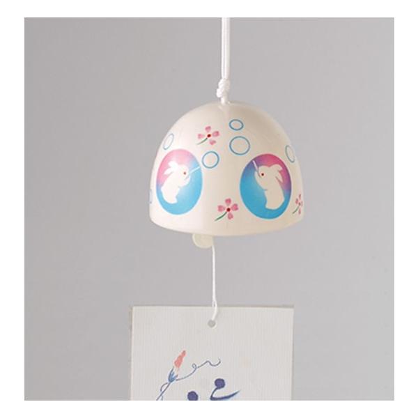 [Release date: July 26, 2021]日本の夏にはやっぱり風鈴。玄関や机の上に置いて手軽に楽しめます。涼やかな音色で癒しとくつろぎの空間を演出します。ご自宅用はもちろん、プレゼントにしても喜ばれること間違いなしです♪イン...