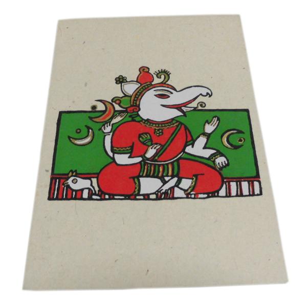 ガネーシャゾウの頭を持つ 幸運の神かわいい絵柄になっています。手漉きロクタ紙に描かれたポストカードです。■全体の大きさ縦:16cm 横:11.5cm重さ:約5.5g表・宛名面は手すき紙ですのでクオリティーは1枚1枚違いますランダムでお送りし...