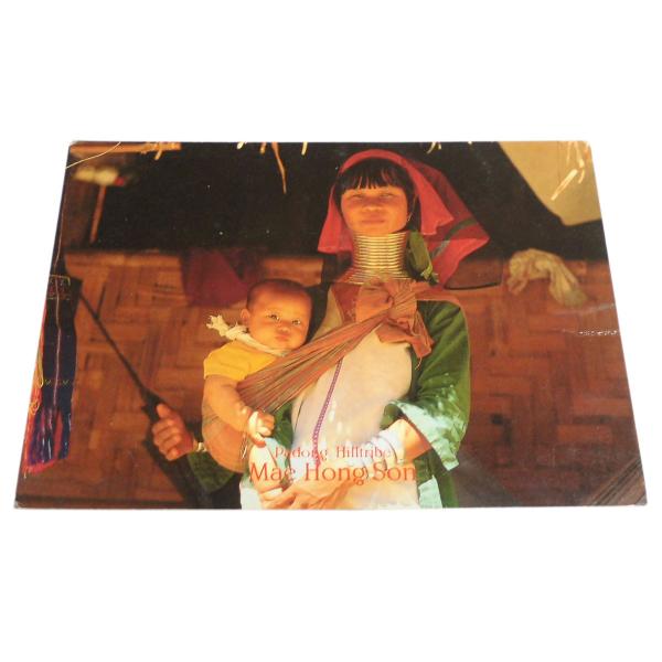 タイ・山岳民族の人々や風景を映した素朴な風景.農村風景とてもきれいな写真プリントのポストカードです。■全体の大きさ縦:15cm 横:10.5cm重さ:5.2g■ご注意点アジアのポストカードです。経年劣化等により四隅の角がつぶれている裏面の薄...