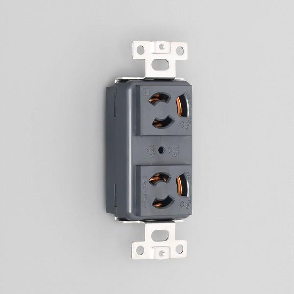 7110GHDZ-BK アメリカン電機 抜止形 複式横型埋込コンセント 黒 接地2P 15A 125V