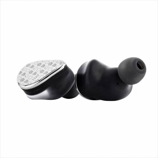 水月雨 (MOONDROP) ムーンドロップ 梅 - MAY 有線イヤホン 有線 水月雨 (MOONDROP) ムーンドロップ 梅 - MAY 有線イヤホン 有線