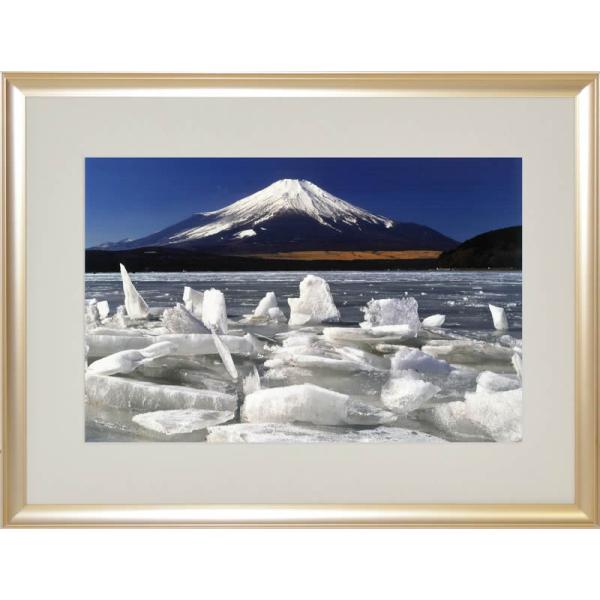 【偕拓堂より直送】この商品は偕拓堂より発送いたします。御神渡とは、湖の全面が凍結し氷の膨張収縮が繰り返されることにより起こる現象で世界的にも珍しい現象です。日本では諏訪湖や屈斜路湖で見られますが、なかなか見ることができない貴重な自然現象です...