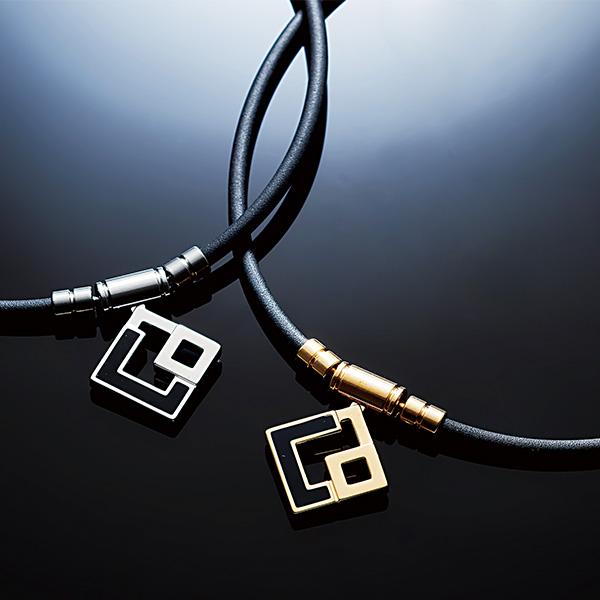 ●送料：無料（通常）伝統技法で職人が一つひとつ仕上げる磁気ネックレス！■ネックループ部：樹脂コーティング磁石(55ミリテスラ・10mm間隔)、ペンダントジョイント部：ステンレス316L(プレミアムゴールドは24金メッキ仕上げ)・エポキシ樹脂...