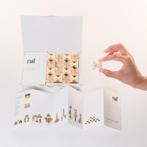 ネフ社の積木 ミニネフスピール・白木  Naef naefspiel 【正規輸入品】【パターン集付き】  木のおもちゃ 積木 積み木 つみき 知育 玩具 クリスマス