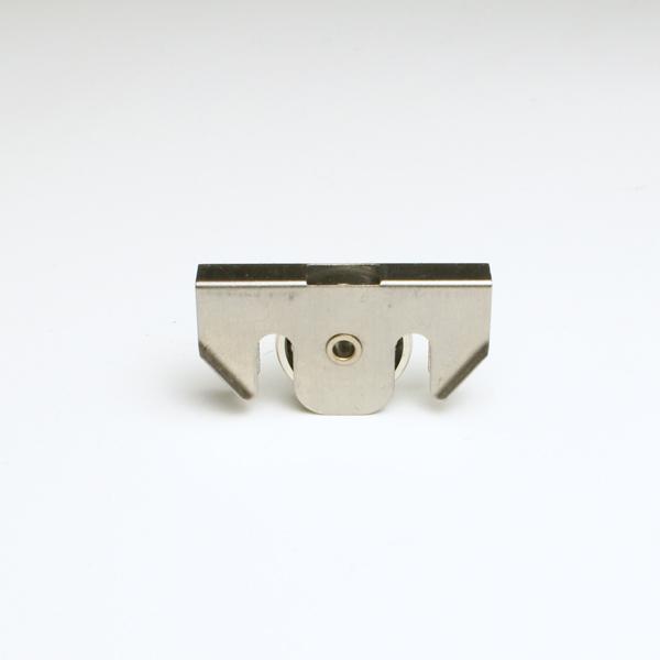 アルミハカマ用のハカマ車です、アルミハカマに差し込んでハカマの滑りを滑らかにします