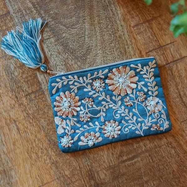 ビーズ刺繍ミニフラットポーチ ブルー BL 小物入れ メール便使用 おしゃれ