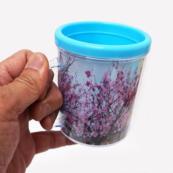 お絵かきマイマグカップ　ライトブルーφ8.8cm×H10cm【商品番号】No.5130　　1個No.5131　10個【商品説明】 好きな写真やイラストを台紙に貼って、差込して完成。お絵かきしてプレゼントに最適です。【サイズ】 カップ/直径8...