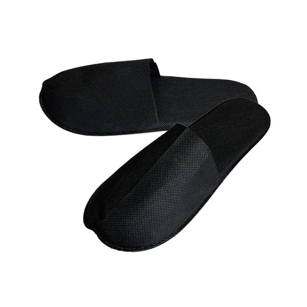 商品コード：2002961 1足あたり30.07円 ■素足感覚の超軽量で今までにない軽い履き心地の室内用使い切りスリッパ。 ■エコで重量を約70％カット(※当社比)しても、適度なクッション性とドットの滑り止め。※当社比：弊社の不織布スリッパ...