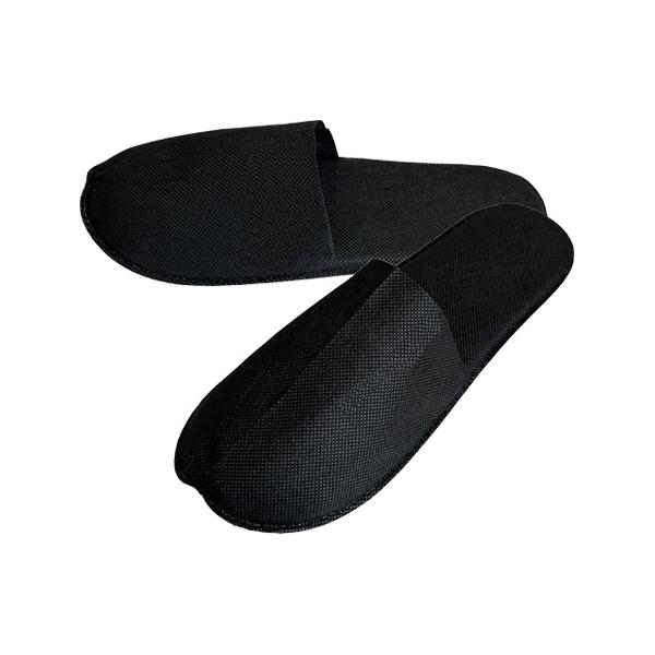 商品コード：2002962 1足あたり40.36円 ■素足感覚の超軽量で今までにない軽い履き心地の室内用使い切りスリッパ。 ■エコで重量を約70％カット(※当社比)しても、適度なクッション性とドットの滑り止め。※当社比：弊社の不織布スリッパ...