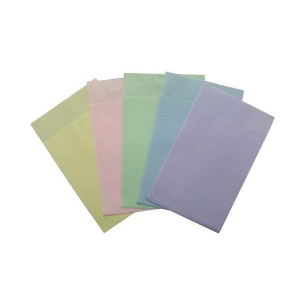 商品コード：2046831 1枚あたり1.29円 ■お店のイメージにあわせてお好きな色のナフキンをお選び頂けます。 サイズ：250×250mm（6ツ折サイズ：85×140mm） 材質：紙 カラー：ブルー・イエロー・グリーン・ピンク・パープル...