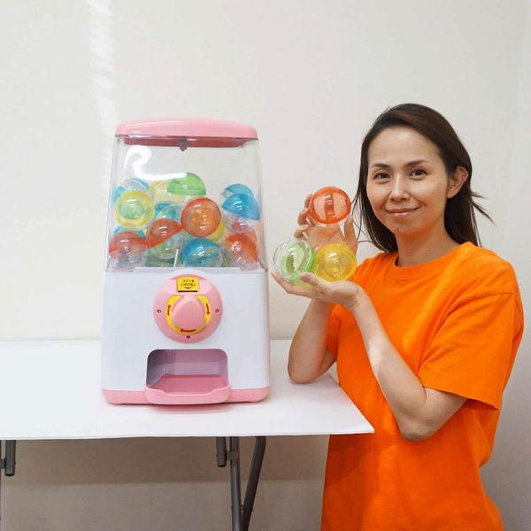 ガチャガチャ 本体(カプセルなし) ガチャガチャ本体（専用メダル付）＋70mmカプセル50個セット（景品なし