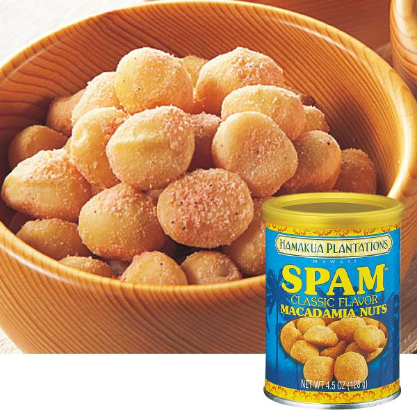 ハワイで人気のホーメル社のスパムとコラボレーションしたスパムフレーバーのマカダミアナッツ。ぎゅっと凝縮された野菜のうまみに、燻製の香りをまとわせた味わいです。鮮やかなブルーの缶デザインもハワイ気分を盛り上げてくれます。『HAMAKUA（ハマ...